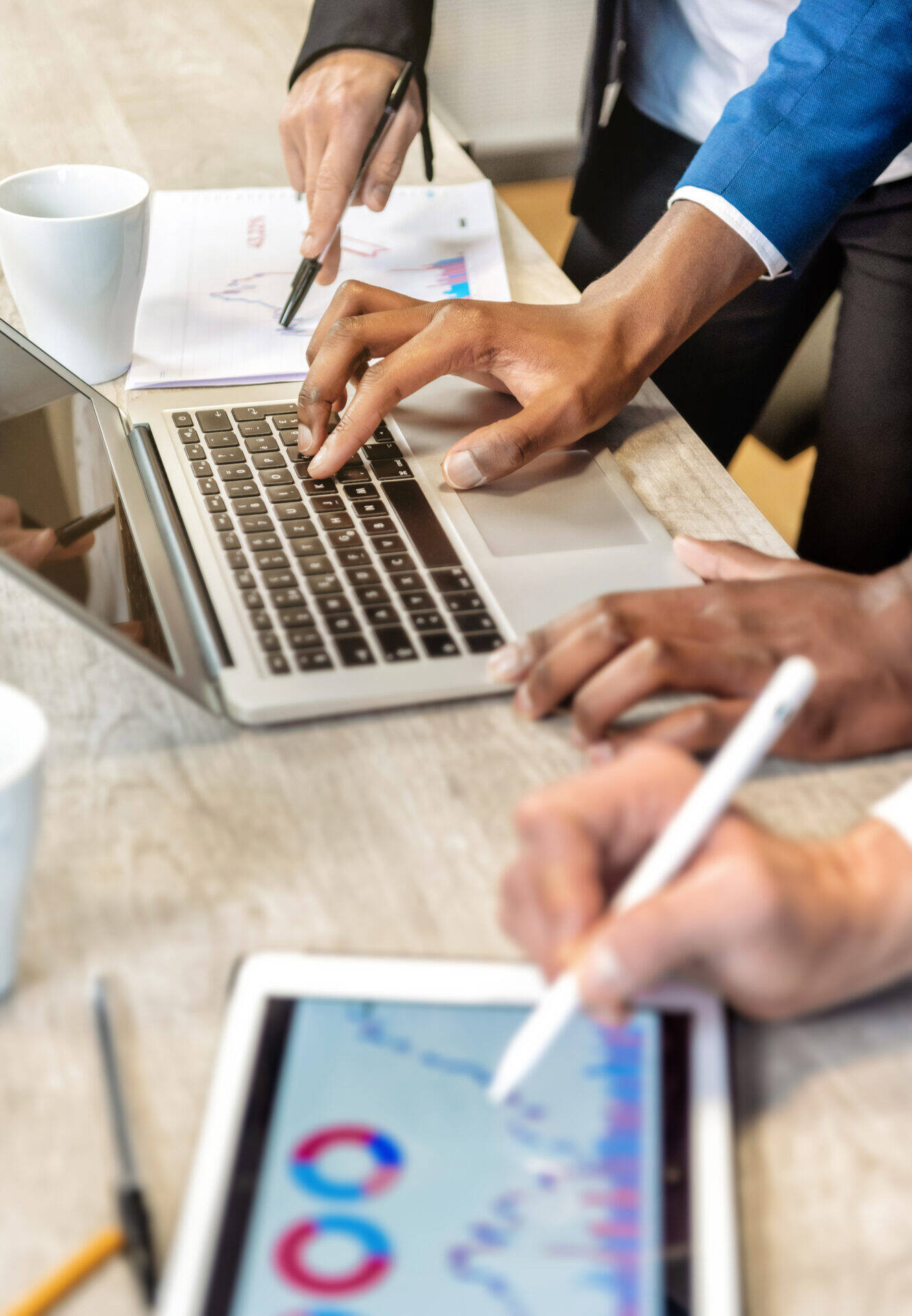 crop-businesspeople-using-gadgets-in-office-2026-01-09-00-13-30-utc.jpg