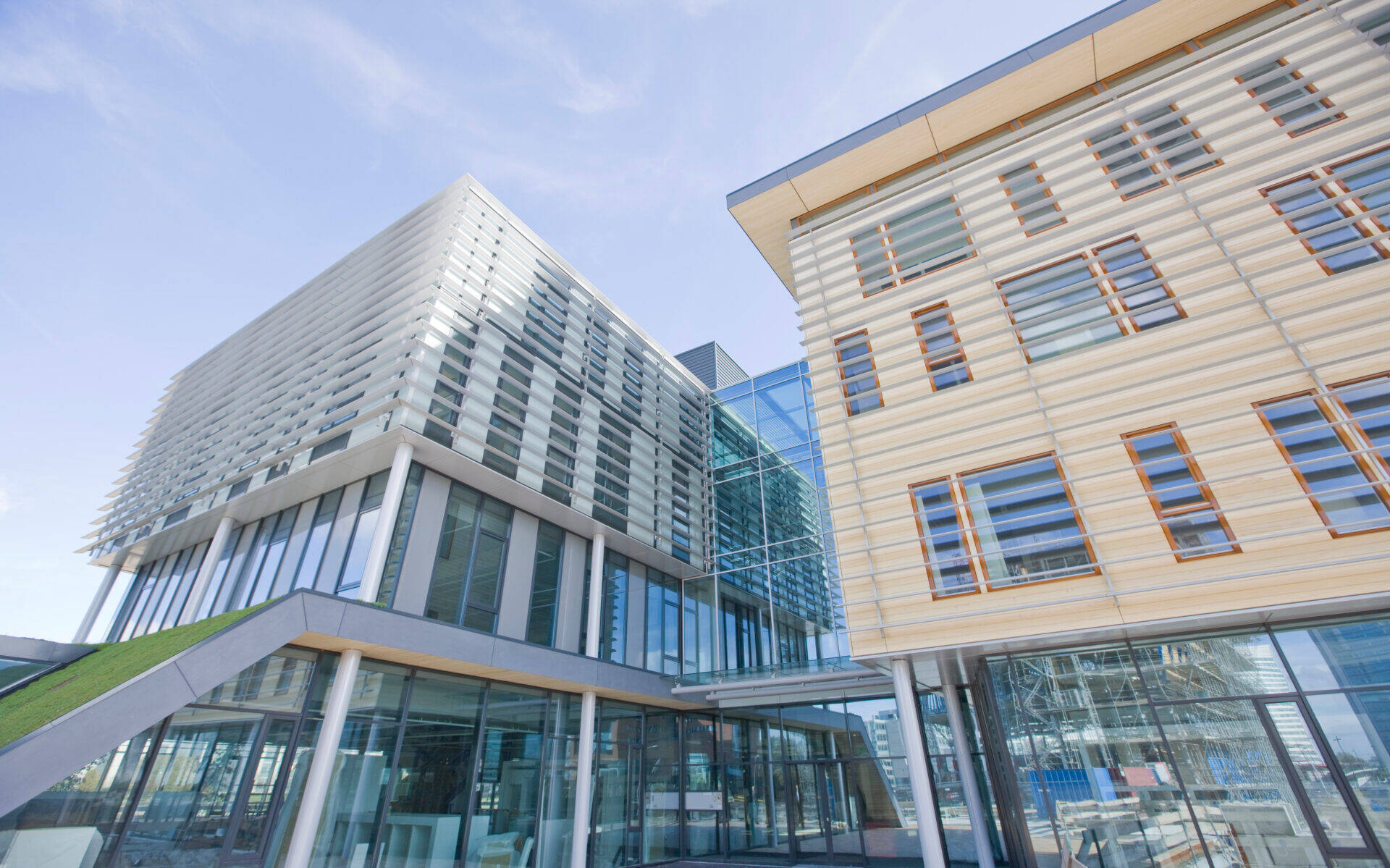 modern-architecture-with-blue-sky-and-glass-facade-2026-01-11-09-41-37-utc.jpg